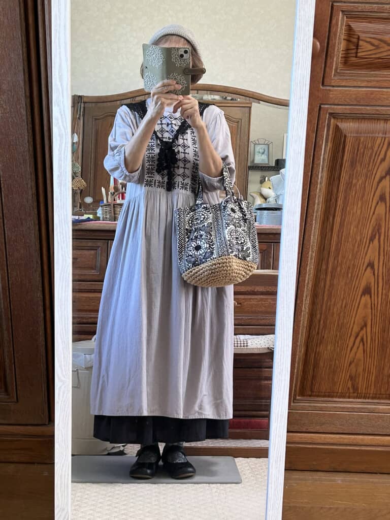 雑貨屋さんで購入したワンピースが主役のコーデ