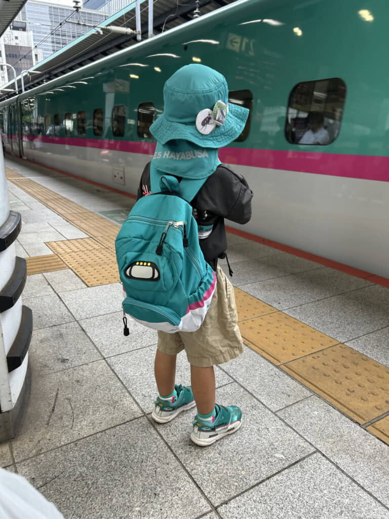 E5系はやぶさコーデ、完璧！