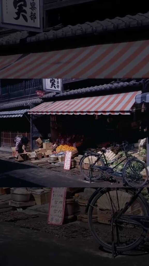 店先に並ぶ野菜や果物。当時の買い物風景が伝わってきます