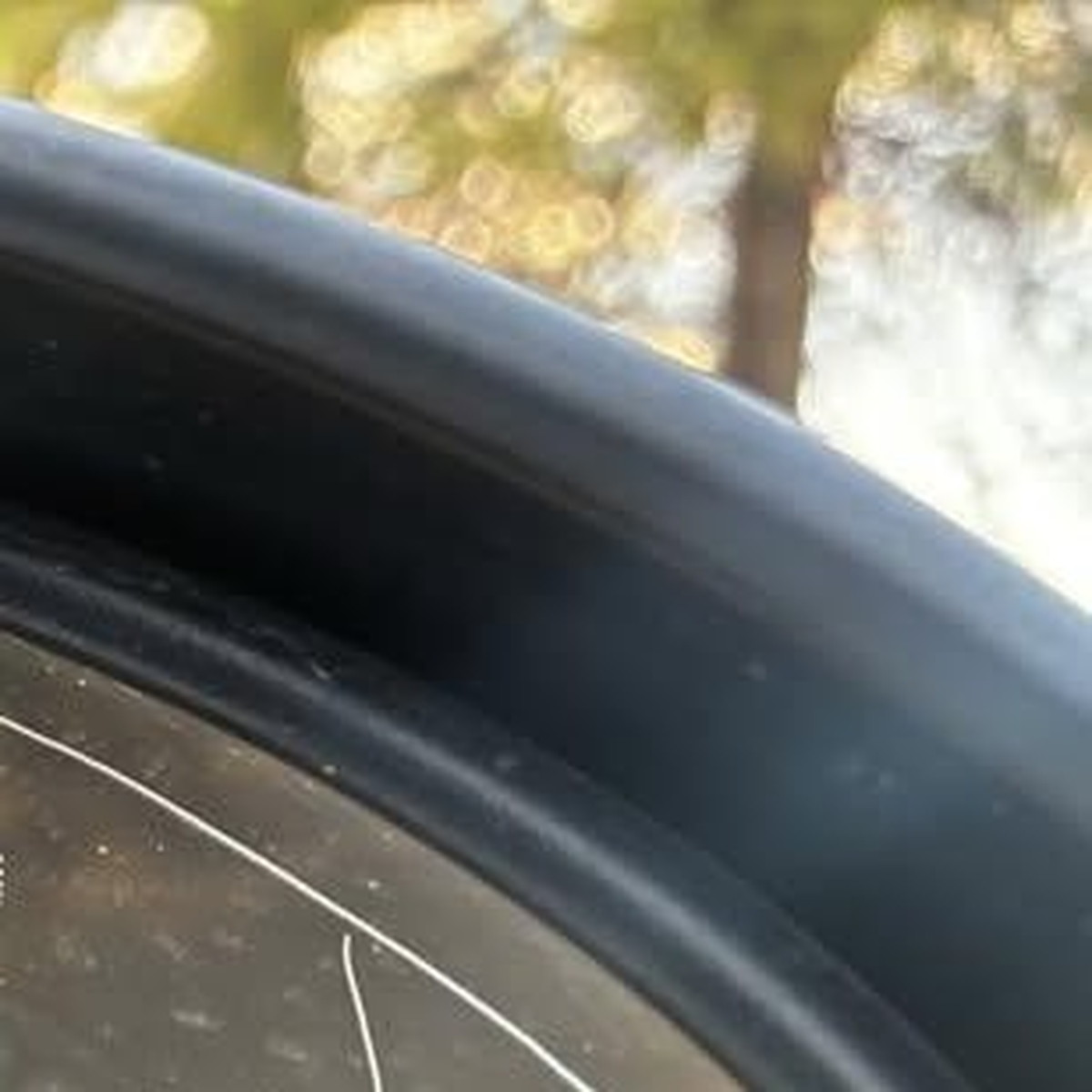 停車中、車のミラーをふと見たら……　鳥肌立ちっぱなしの“光景”に「ちょ、何これ！？」「ゾクゾクする」（1/3） | ライフスタイル ねとらぼ