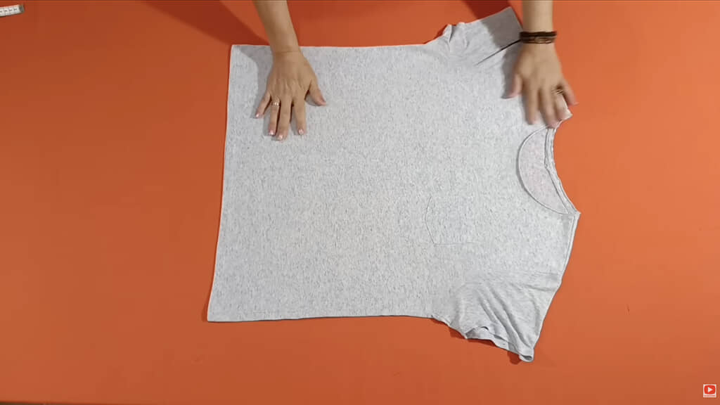 着なくなった無地の半袖Tシャツ