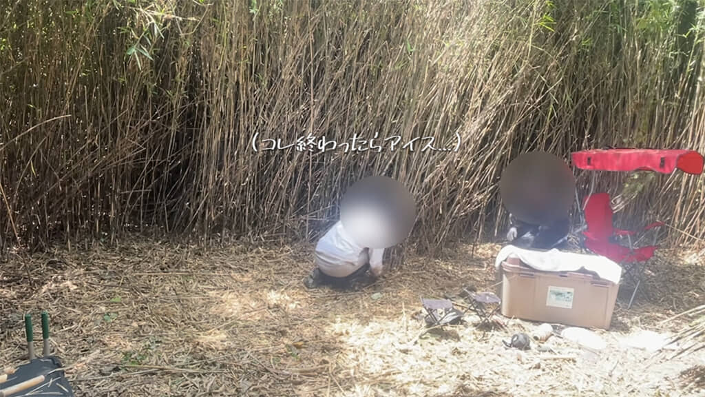 作業後のアイスを目標に、ひたすら竹を切ります