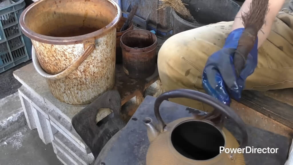 黄色のサビも加えて色味を調整