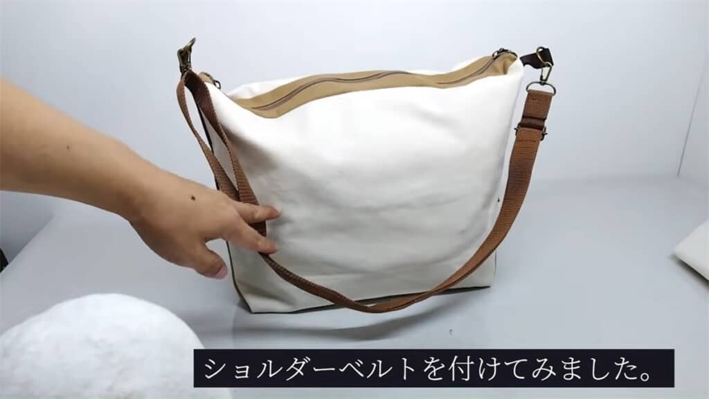 ショルダーバッグ
