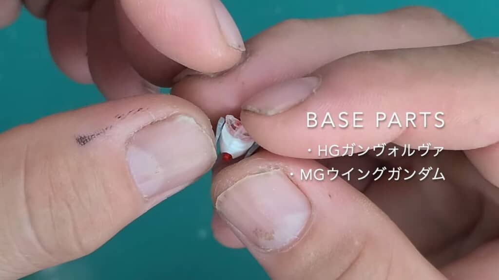 ガンプラなどのジャンクパーツを組み合わせてガンダムMk-IIの頭を作る