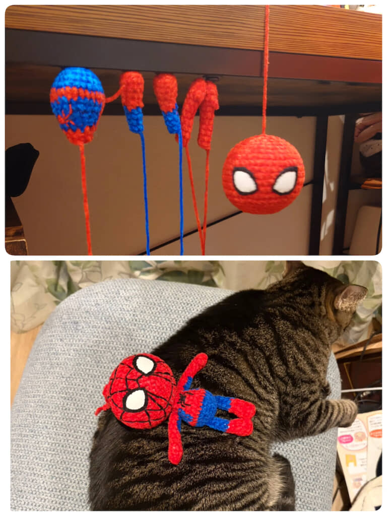 制作途中の写真や猫との2ショットも
