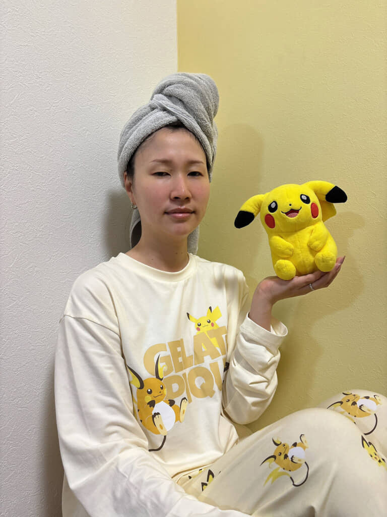 すっぴん&洗い髪になるとまるで別人……!