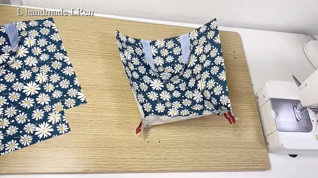 持ち手を取り付けて……