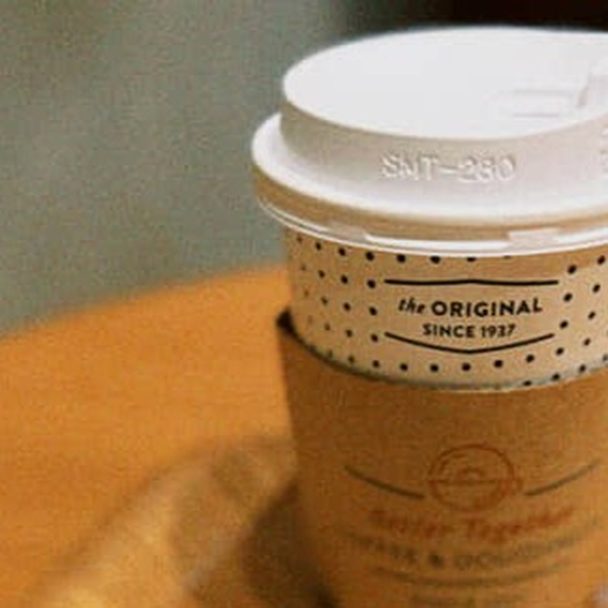 クリスピー・クリーム・ドーナツでコーヒーだけ購入→ついてきたのは……「ええええ!!」「知らなかった」と97万表示(1/3) | ライフスタイル ねとらぼ