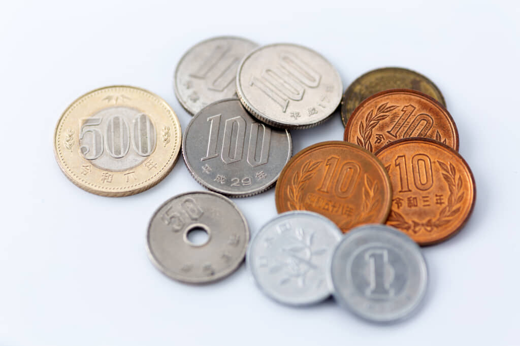 硬貨に混ざっていたのは……