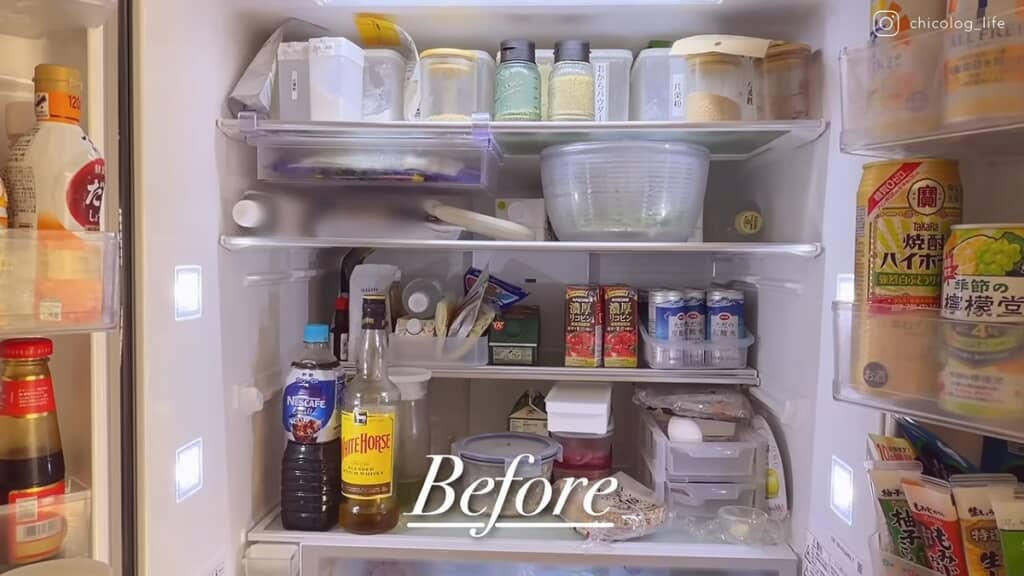 【Before】ものとものとが重なり合っていて、取り出しにくそうな冷蔵庫
