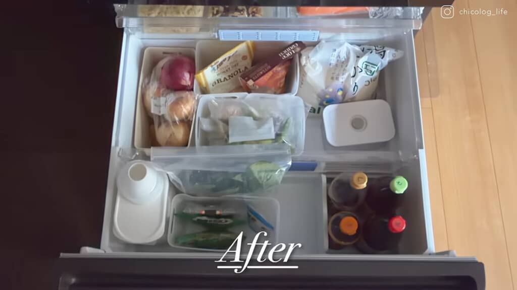 【After】片付け終わった野菜室。同じものが固めて置いてあって整頓されている印象。chicoさんも「スッキリした」