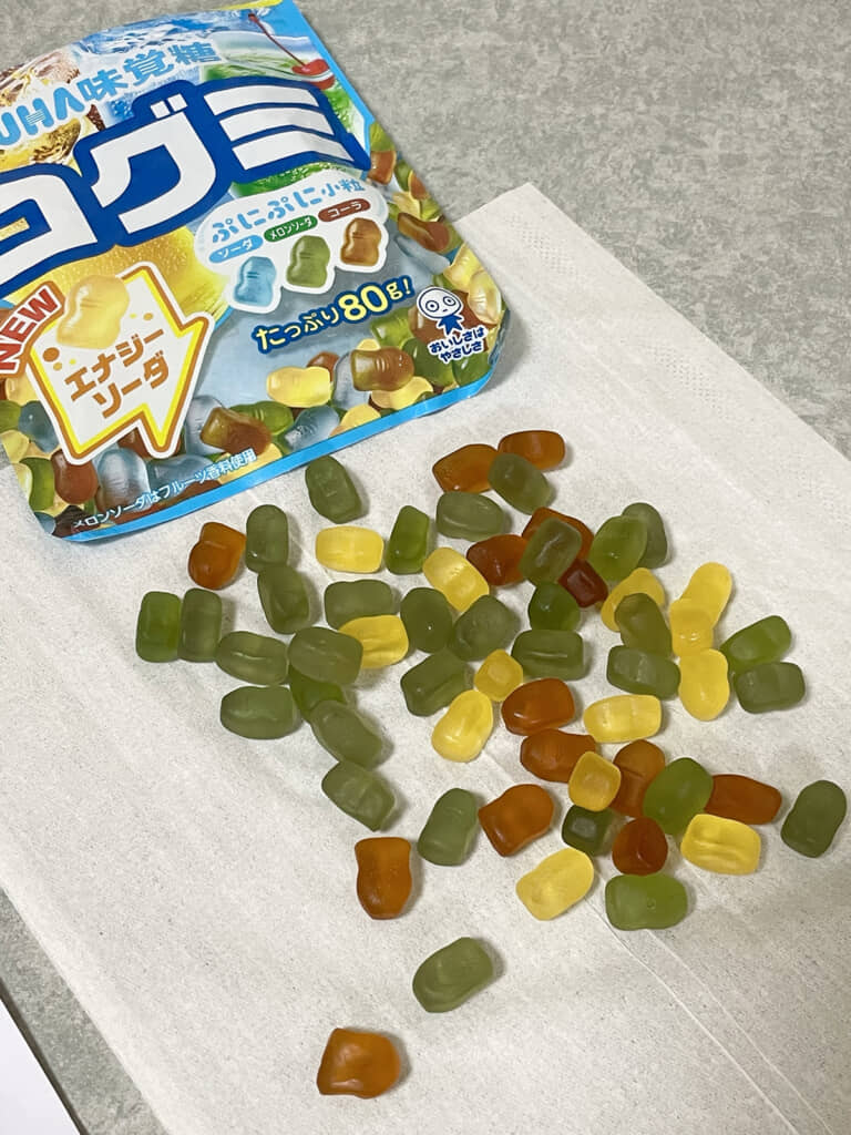 水色がひとつもない……!
