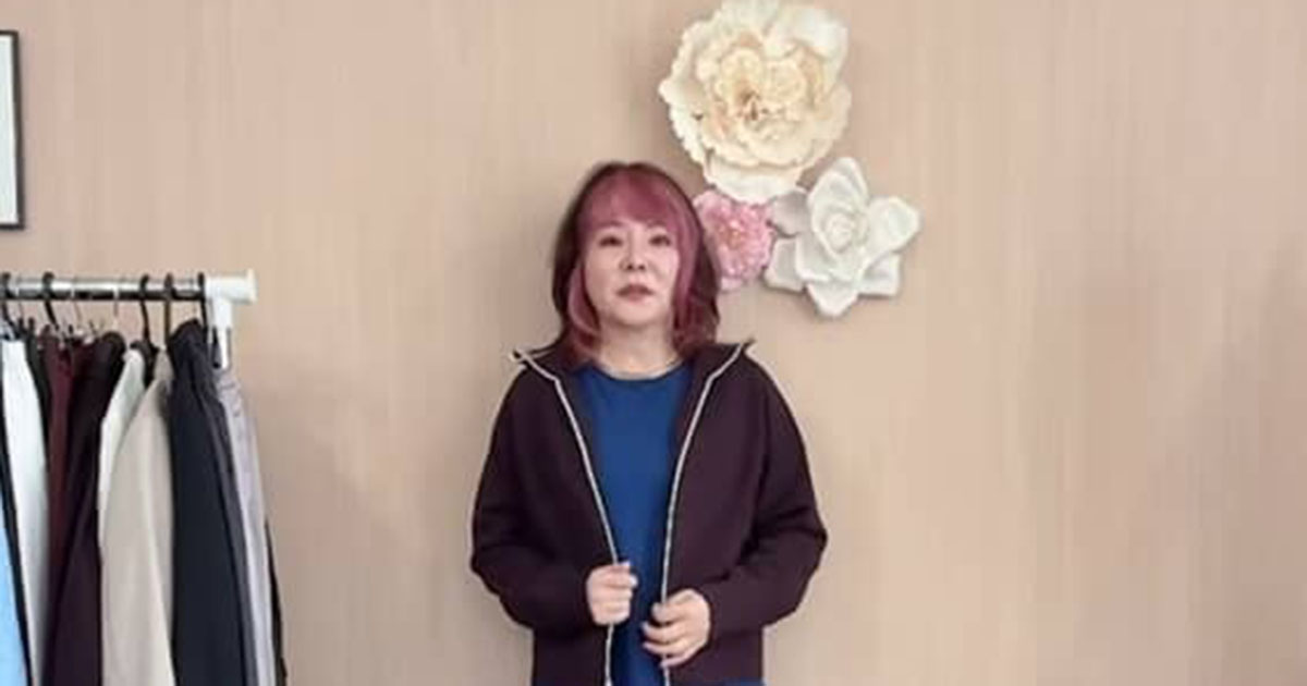ユニクロの“夏ワンピ”→62歳女性が今、着たら…… 驚きのコーデに「年中着るのも、アリなんですね」「ディナーに着ていこう!」 | 女性 ねとらぼ