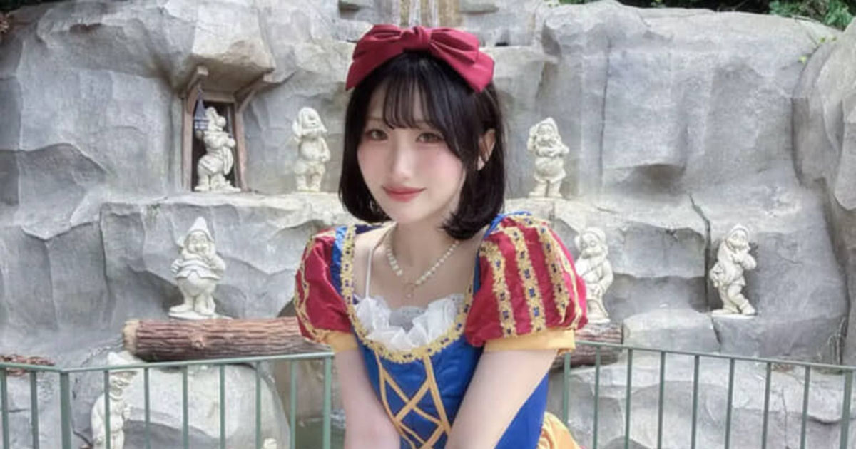 ディズニーで“お姫様扱い”された女性→納得の姿に「実写版じゃん」「お綺麗すぎる、プリンセス」「こんな女の子になりたい」(1/3) | ディズニー ねとらぼ