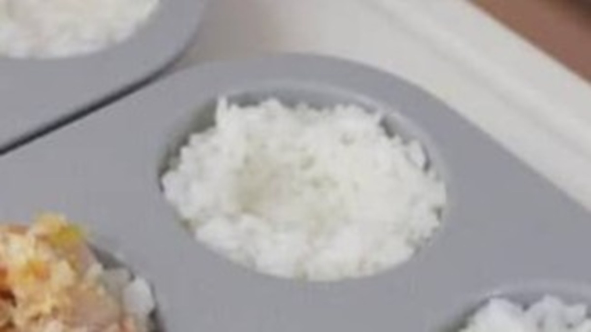 「ラップは不要!」 おにぎりサイズの冷凍ミニ弁当→まさかのアイデアに「真似させてもらってます」「五感が喜んでる」(1/2) | グルメ ねとらぼ