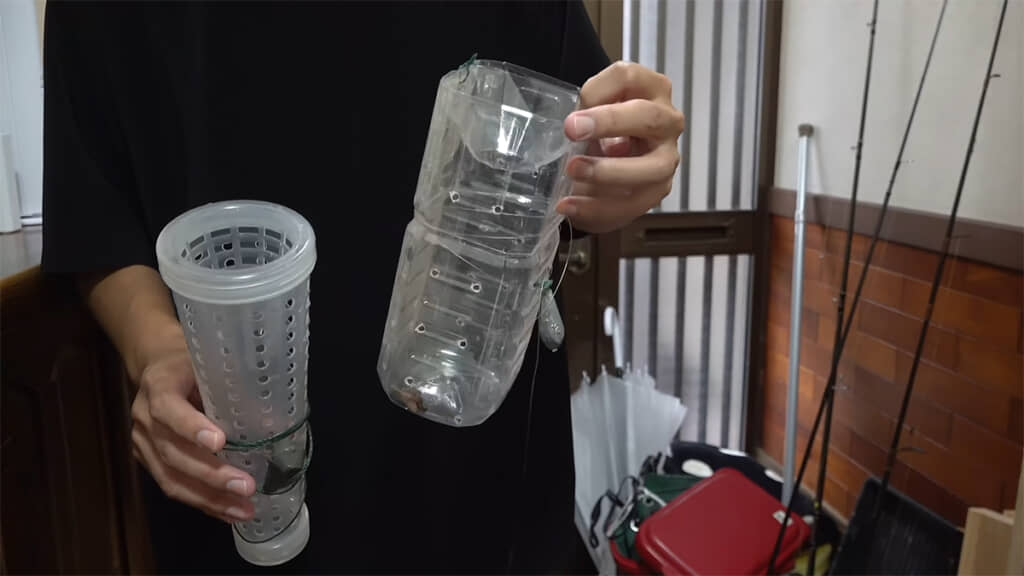 100均の罠と自作のペットボトル罠を仕掛けます