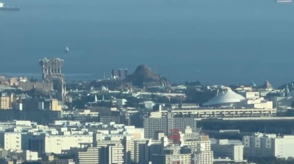 ディズニーの大型アトラクションが確認できます
