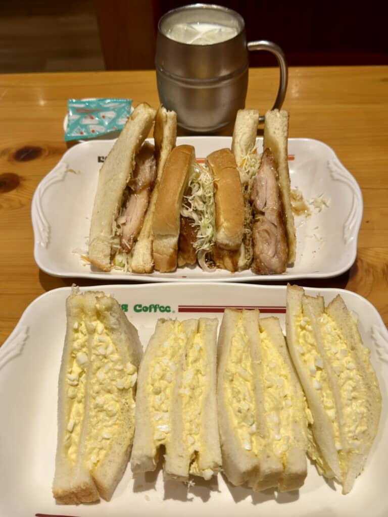 なんとサンドイッチが2つ!
