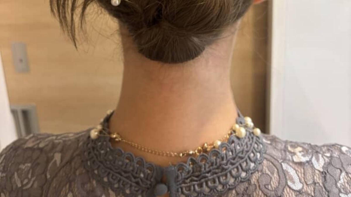 結婚式に参列する女性が“肩上ボブ”をセルフアレンジ→完成したヘアスタイルに「もう美容師さんレベルじゃん」「めっちゃ器用」（1/3） | ライフスタイル ねとらぼ