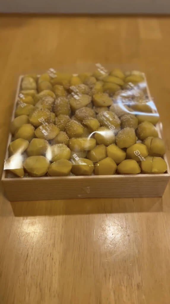 丸ごとの栗がこんなにたくさん……!