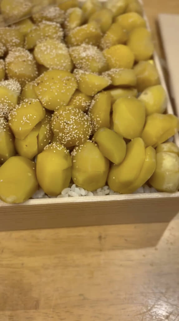 下のご飯にも刻んだ栗が入っているとのこと