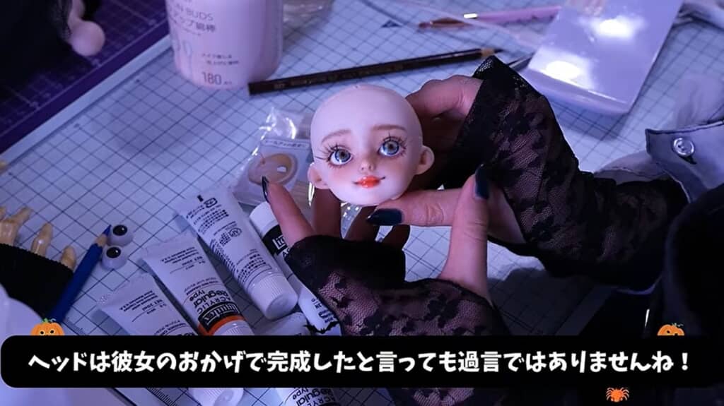 アン・ハサウェイにインスパイアされヘッドが完成
