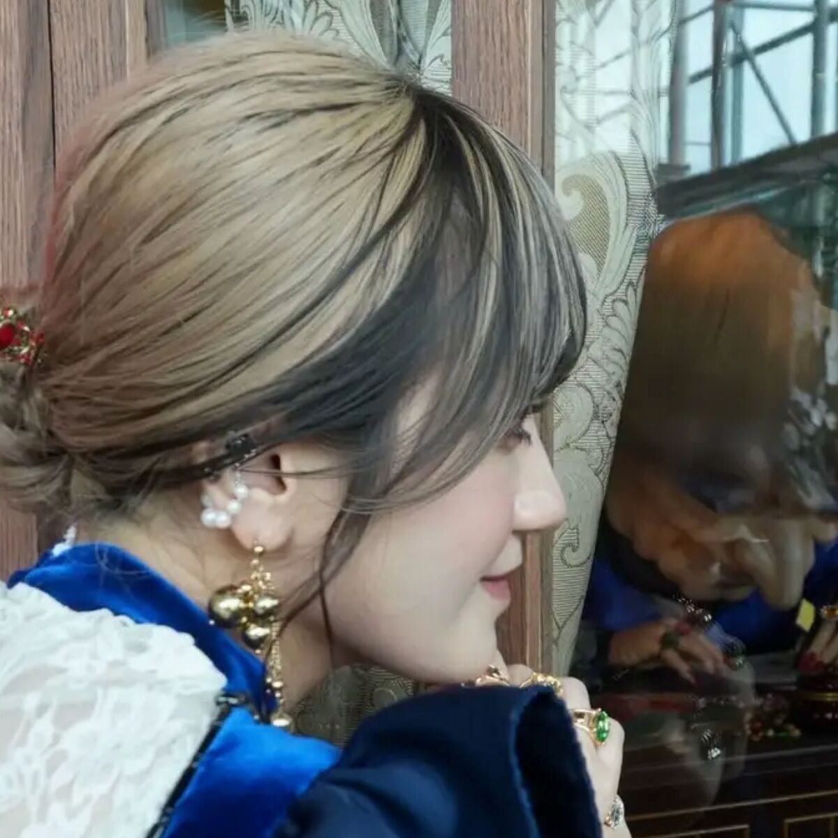 「ジブリパーク行くので湯婆婆のドレス作りました」→衝撃の姿が38万表示「作っ……た?」「死ぬほど金払うから作ってほしい」 | ライフスタイル ねとらぼ