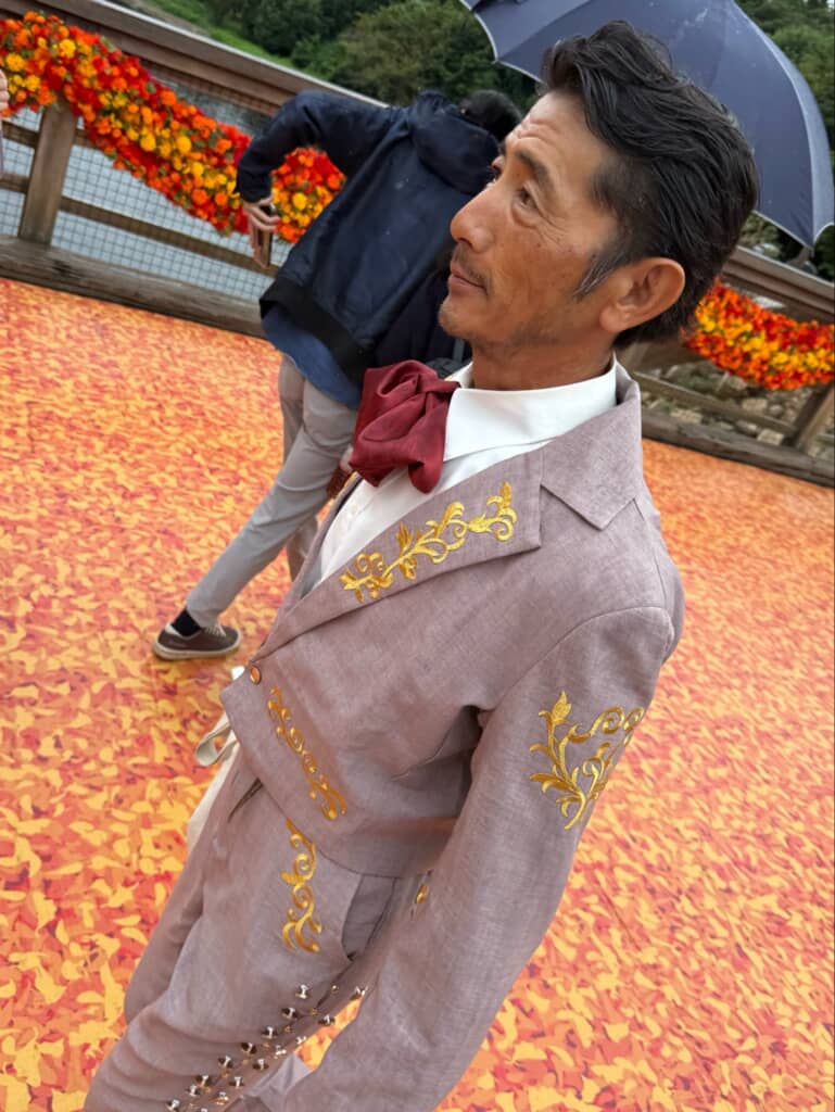 衣装は父からのリクエストで手作り