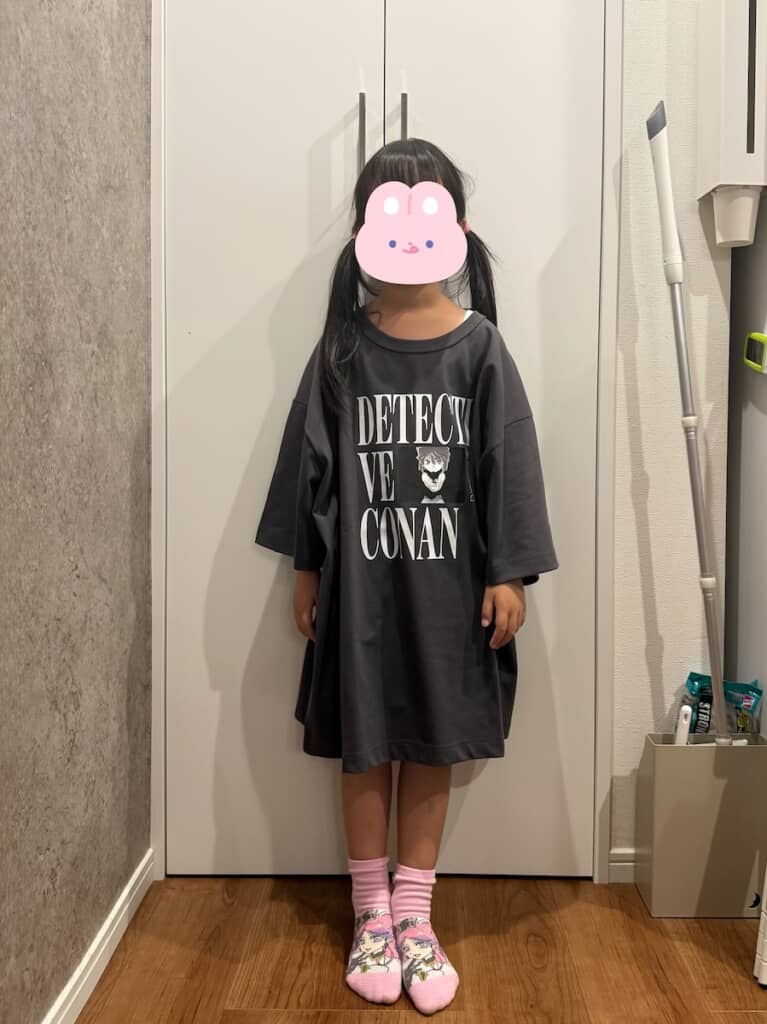 6歳の娘さんが着るとワンピースのような丈感に