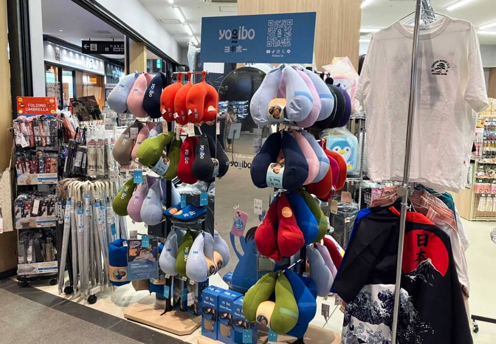 トラベルグッズを販売