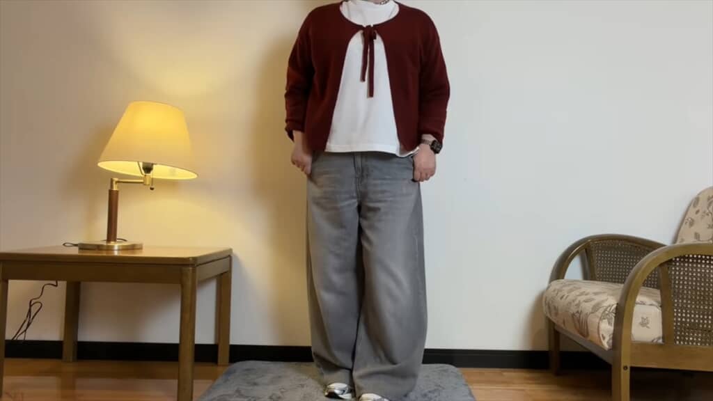 身長155センチ、体重66キロの60歳女性のリボンカーディガンコーデ