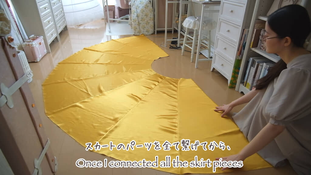 一番上のスカートを作る