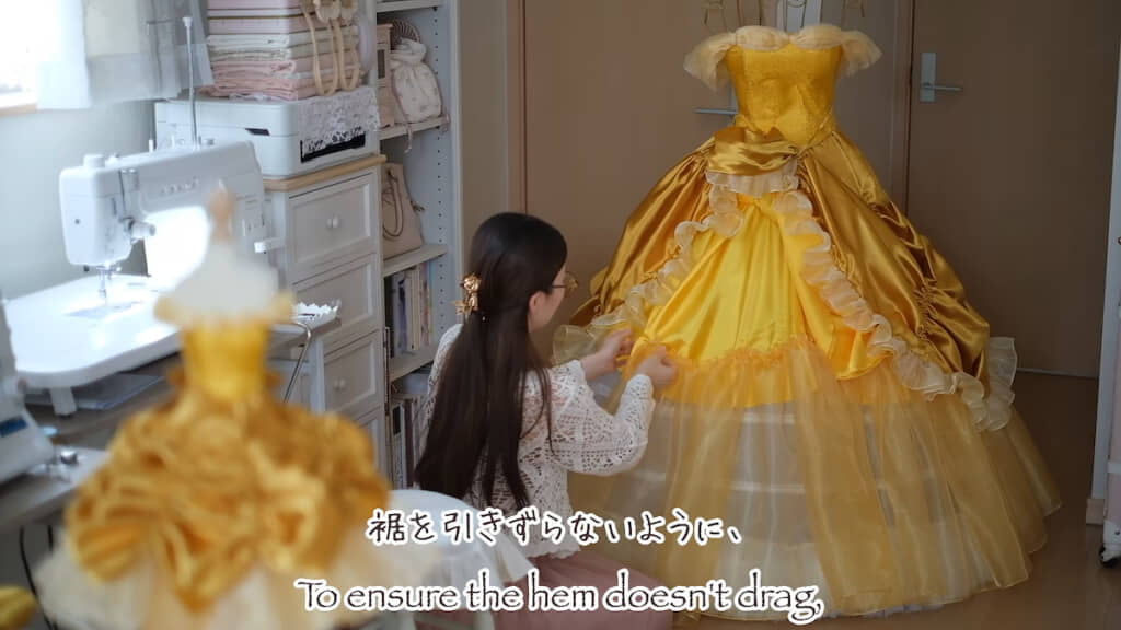 下の層のスカートを作っていく