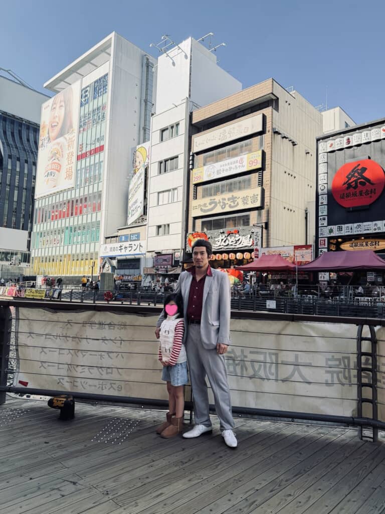 道頓堀で龍が如くのコスプレ
