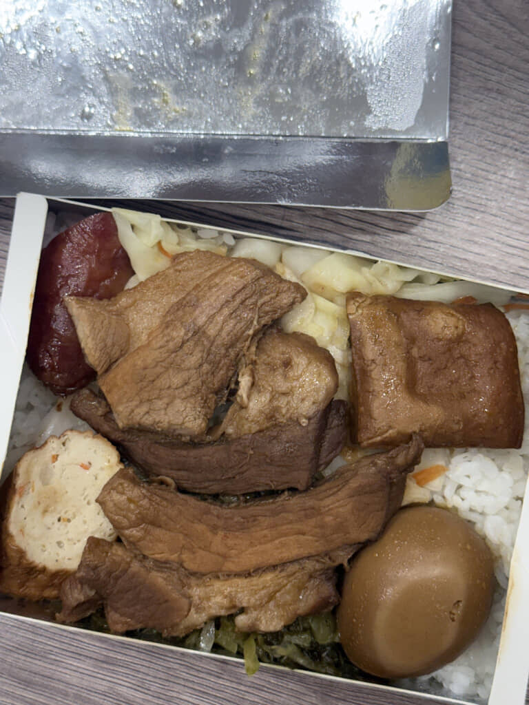 おいしそうな茶色いおかずがたっぷり!