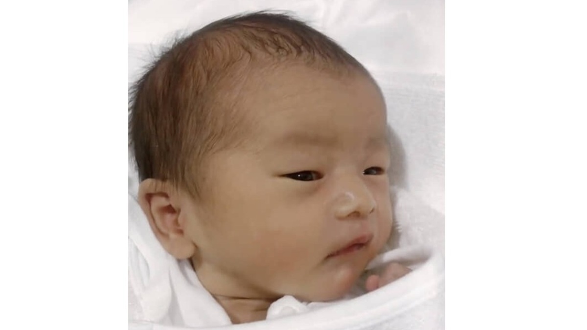 赤ちゃんのころ「男の子?」と聞かれていた娘→4年後…… 現在の姿が91万再生「大人になるのが楽しみ」「将来有望やな」(1/2) | 育児 ねとらぼ